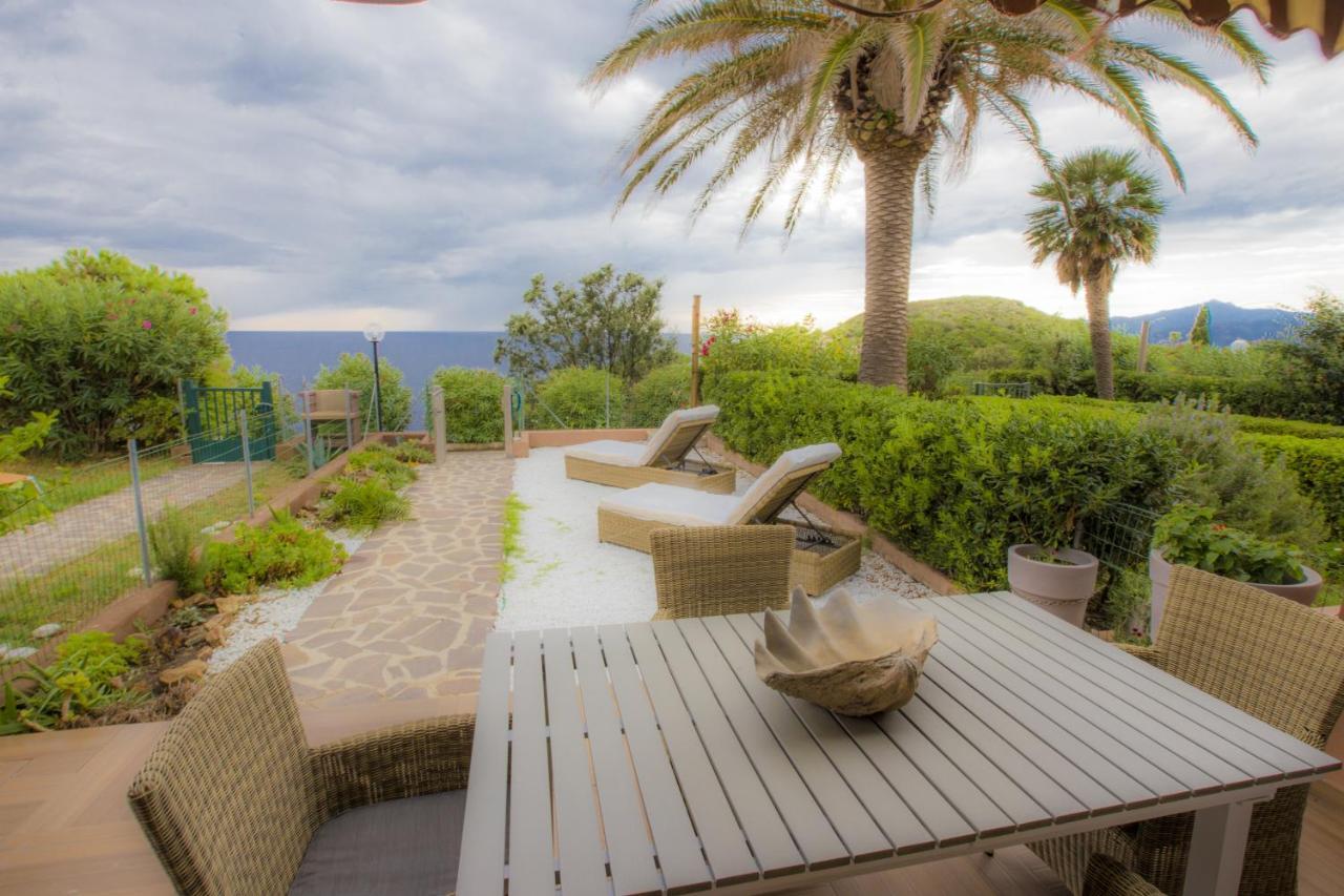 Perla Del Tirreno Appartement Capoliveri  Buitenkant foto